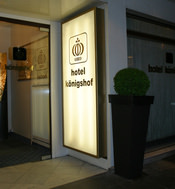 Cheap
                                                          Hotel Cologne
                                                          - View of
                                                          entrance -
                                                          cheap hotels
                                                          in Cologne.