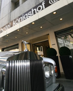 Hotel
                                                          Cologne -
                                                          Hotel royal
                                                          court - The
                                                          entrance of
                                                          the hotel
                                                          royal court in
                                                          Cologne-site
                                                          Rolls-Royce
                                                          limousine -
                                                          Hotel in
                                                          Cologne.